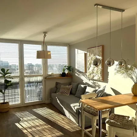 Daire Center On Marszalkowska Street With Perfect View By P&m