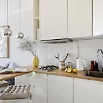 Appartement Center On Marszalkowska Street With Perfect View By P&m Varsovie