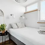 Lejlighed Center On Marszalkowska Street With Perfect View By P&m Warszawa